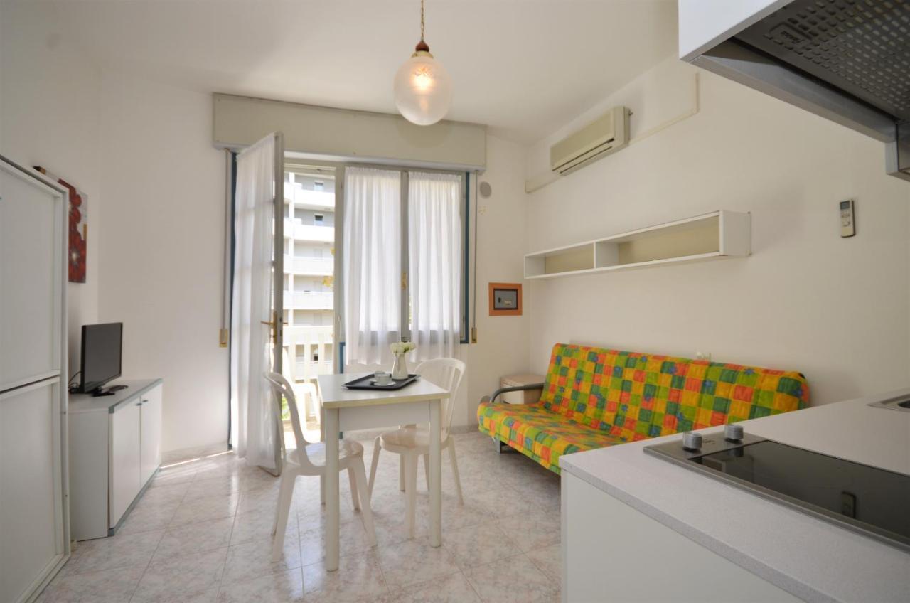 Aparthotel Pineda Bibione Exterior photo